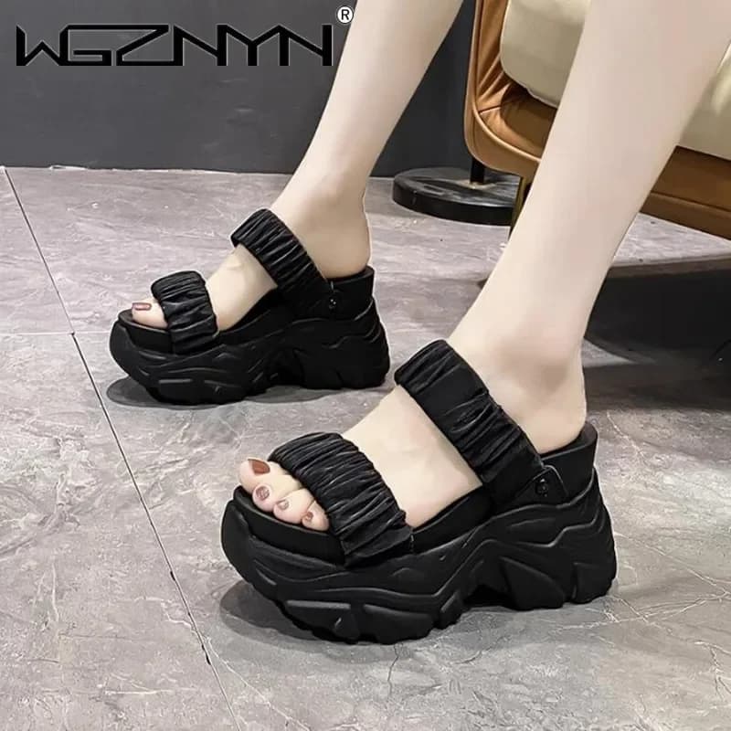 Pantofole con plateau alto da donna nuove sandali grossi estivi donna fondo spesso scivoli da spiaggia Casual all'aperto da donna tacchi alti da 10CM