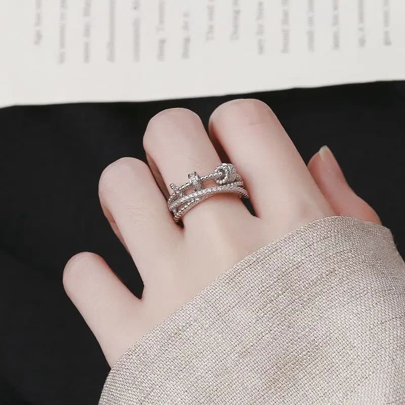 Anello Antistress e Antiansia Regolabile per Donne, Fidget Spinner con Sfera Rotante, Accessorio Gioiello Regalo