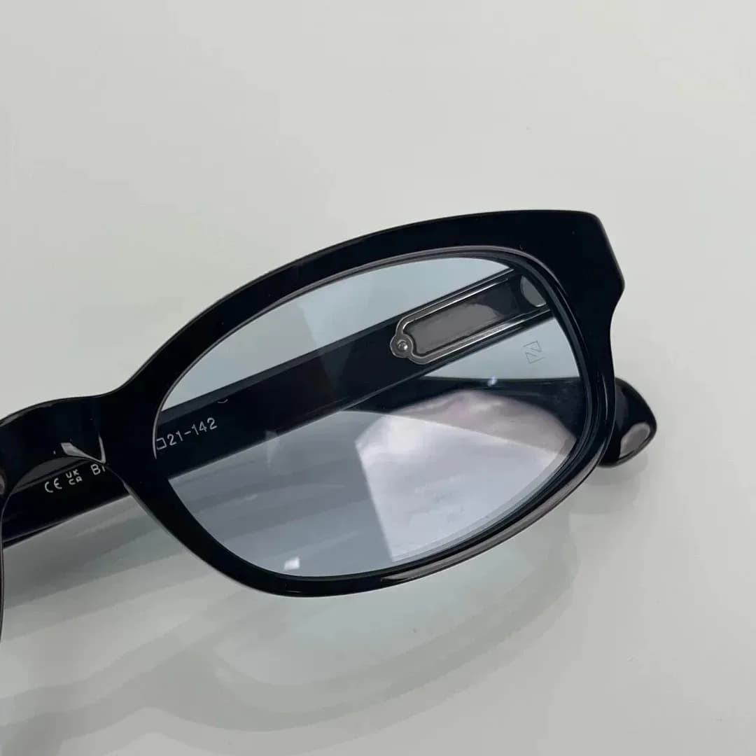 2026 Japanese‑Style Oval Sunglasses Acetate Frame American Retro UV400 Unisex Fashion Eyewear with Case