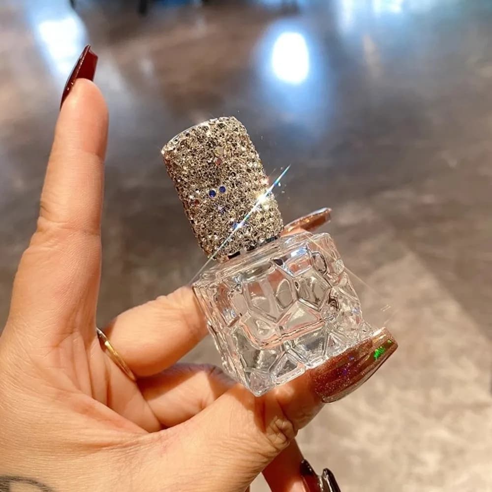 10ML Rhinestone Bottle Exquisite Empty Refillable Spray Bottle Portable Luxury Rhinestone Oil Diffuser Bottle Travel Supply