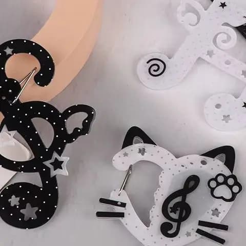 Kawaii Nero Bianco Note Illustrazione Bigiotteria Portachiavi Borsa Charms Ciondolo in acrilico Moschettone Zaino Ciondolo Decorazione Regali