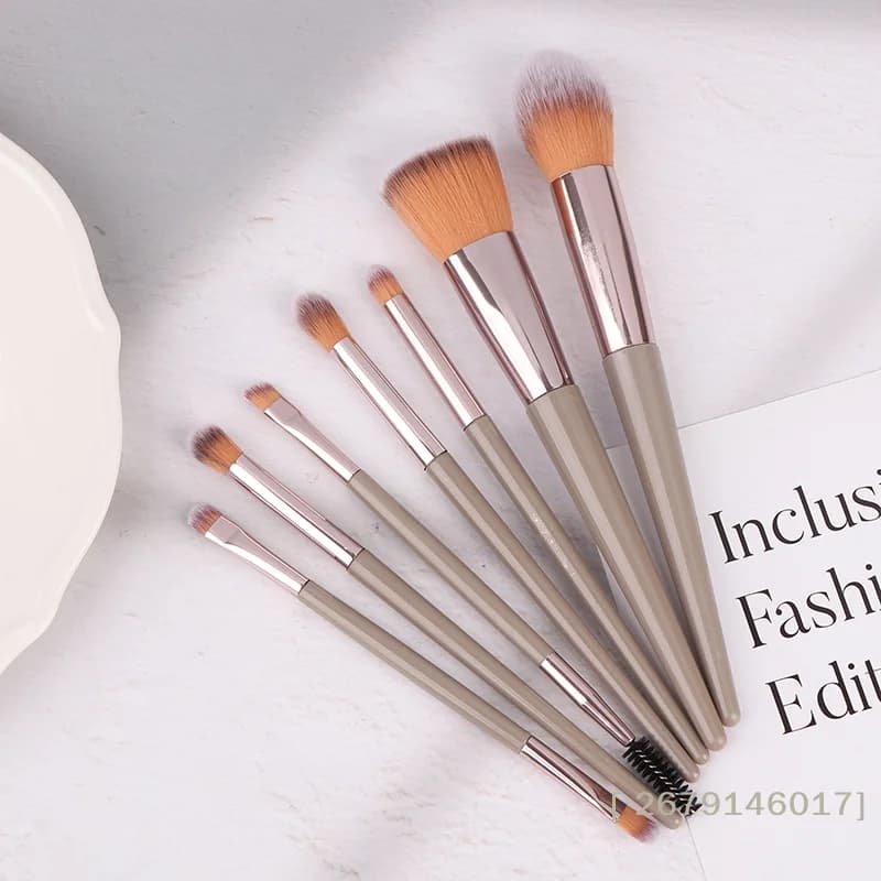 【YY26】Set di 7 Pennelli per Trucco Occhi, Pennello per Ciglia, Ombretto, Sopracciglia, Eyeliner, Fondotinta, Cipria, Blush, Illuminante e Labbra