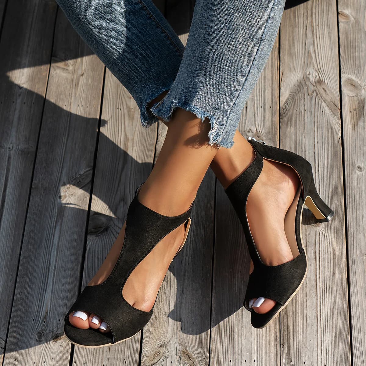 European and American summer back zipper heel fishmouth shoes 41 fashion side air thin heel Roman sandals large size 43