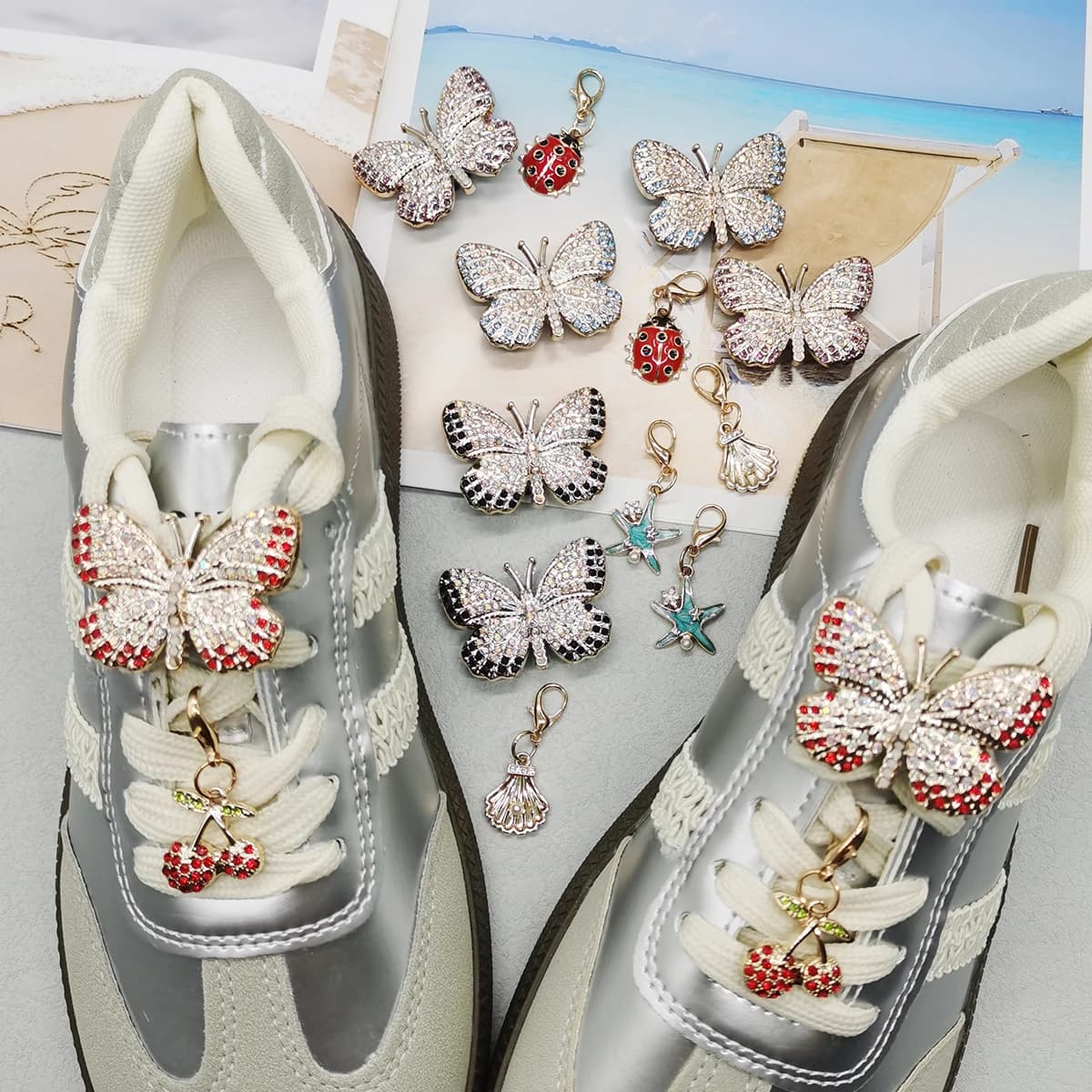 4 Pezzi Ciondoli per Lacci con Strass a Forma di Farfalla, Decorazioni Fai-da-Te, Pendenti per Scarpe a Forma di Ciliegia e Coccinella, Accessori con Conchiglia e Stella Marina