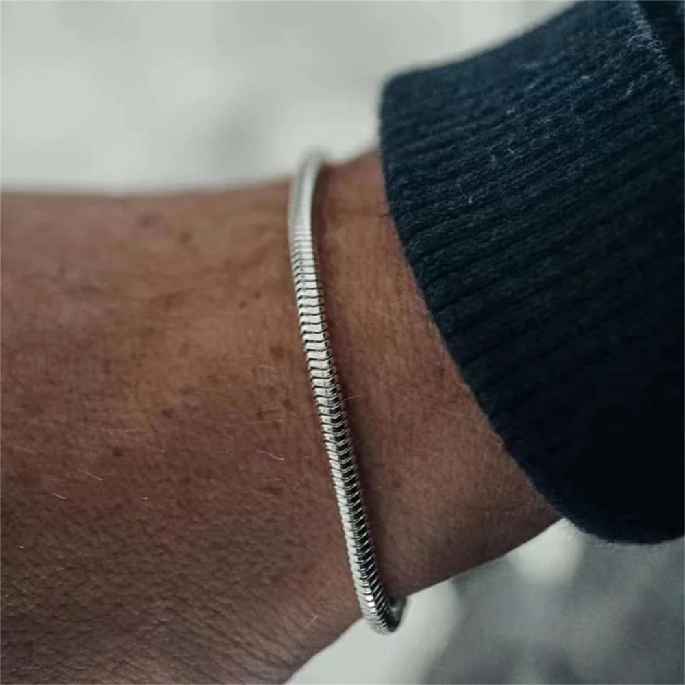 Bracciale a catena a serpente piatto in acciaio inossidabile color argento Bracciale hip-hop semplice da uomo Bracciale gioielli di moda per le donne
