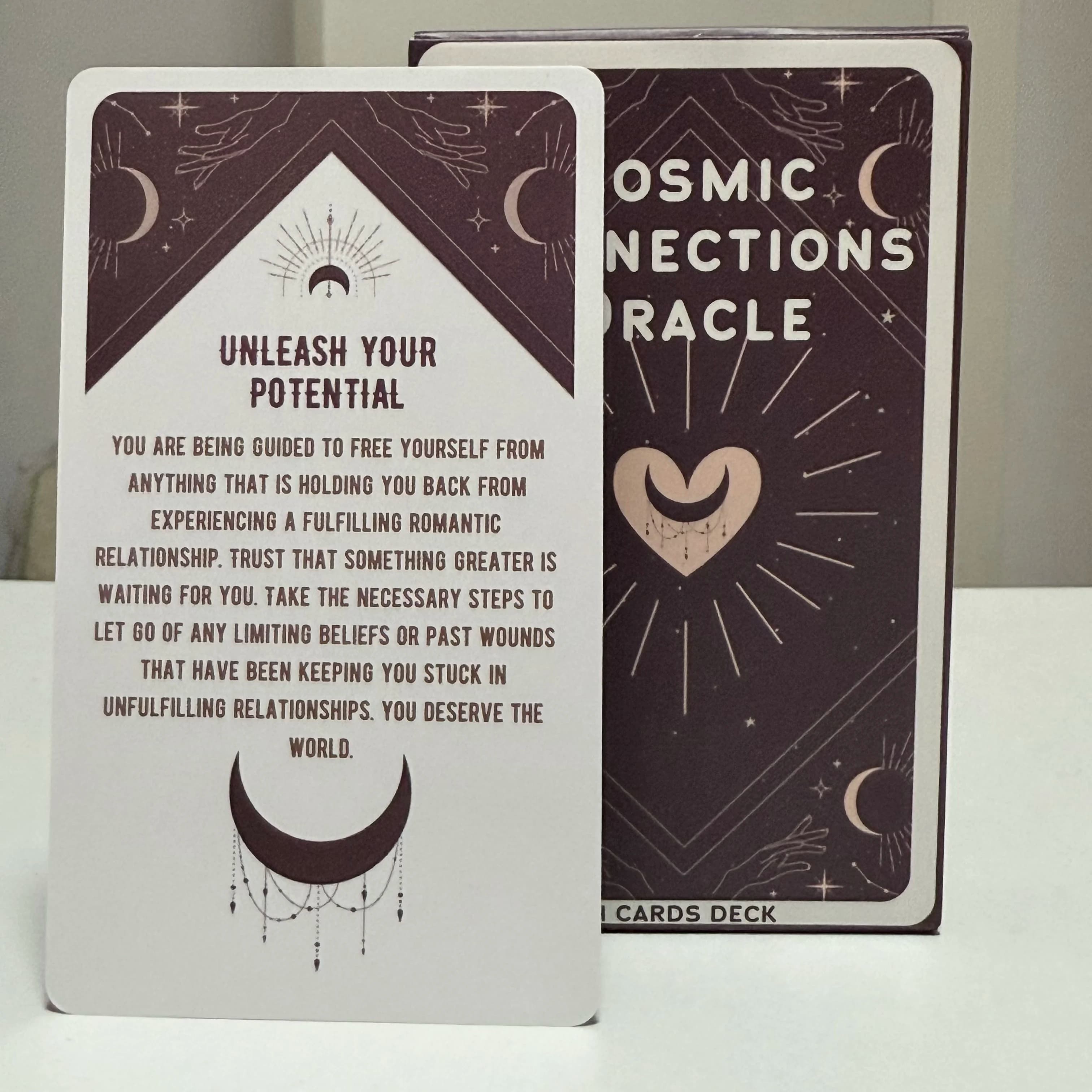 Connessioni cosmiche Mazzo Oracle 54 pezzi Carte Oracle Gioco da tavolo Divinazione Diga l'amore e la relazione