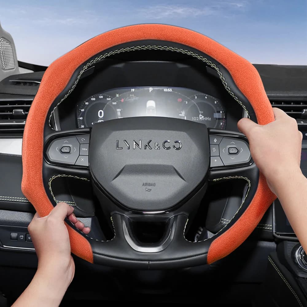 Suitable for Lynk & Co Shoe cover in premium suede, non-slip and durable, round and D-shaped steering wheel available 01 03 05 09 06 02 Em P Voiture Para Auto Funda Volante Coche Z20 Phev Accessories
