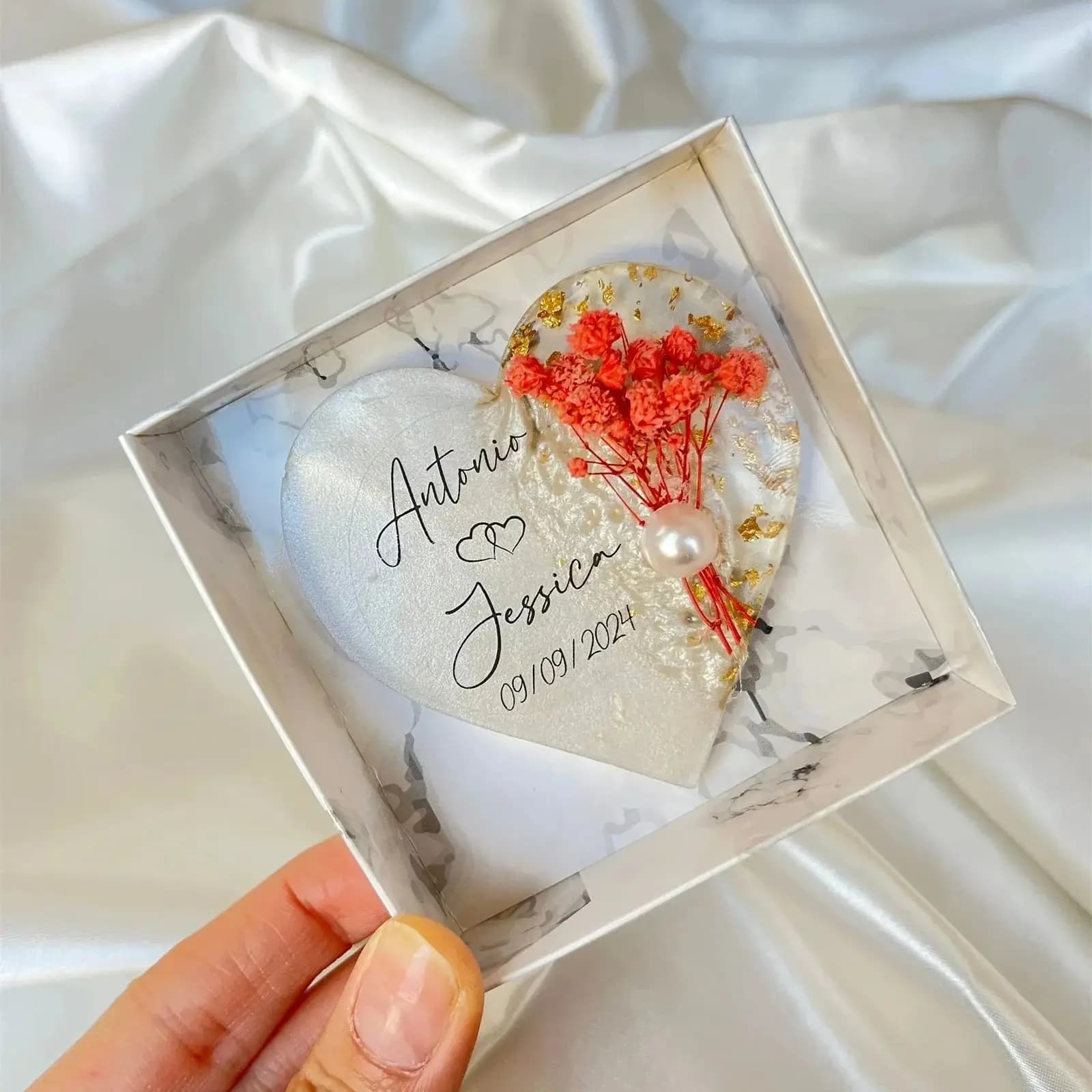 Personalized Magnet Favor, Epoxy magnet, Engagement gift, Bridal Shower Favors,Dried Flower Magnet for Guest,Wedding Gifts,Weddi