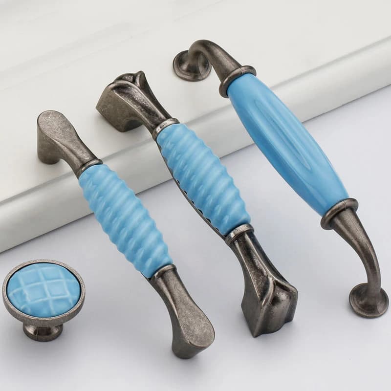 Manopole per mobili decorative in ceramica cinese in lega di zinco Maniglia per porta dell'armadio Maniglie a filo per cassetti blu opaco Hardware