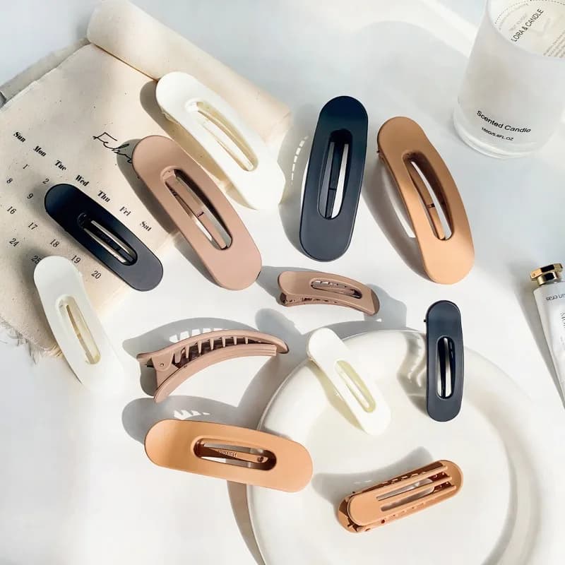 Cute Matte Coffee Series Minimalist Alligator Hair Clips Elegant Versatile Side Bang Clip For Washing Face. Smooth Matte Texture