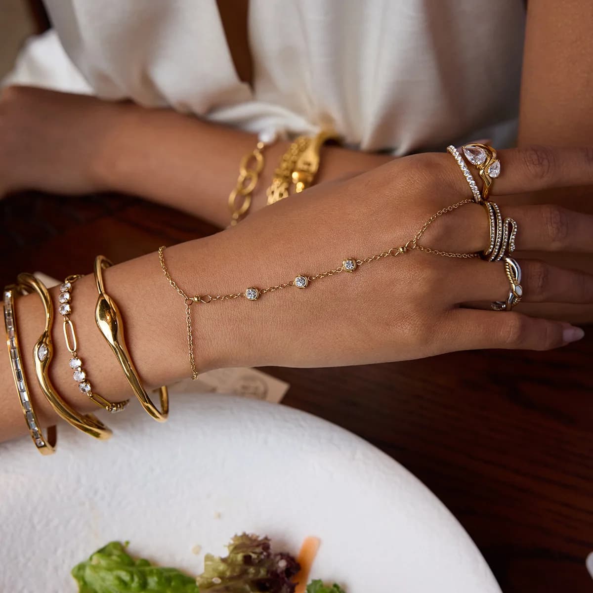 Unusual Golden Metal Chain Bracelet Ring Women Trendy Stainless Steel Zircon Hand Chain Bracelets Waterproof Jewelry Wholesale
