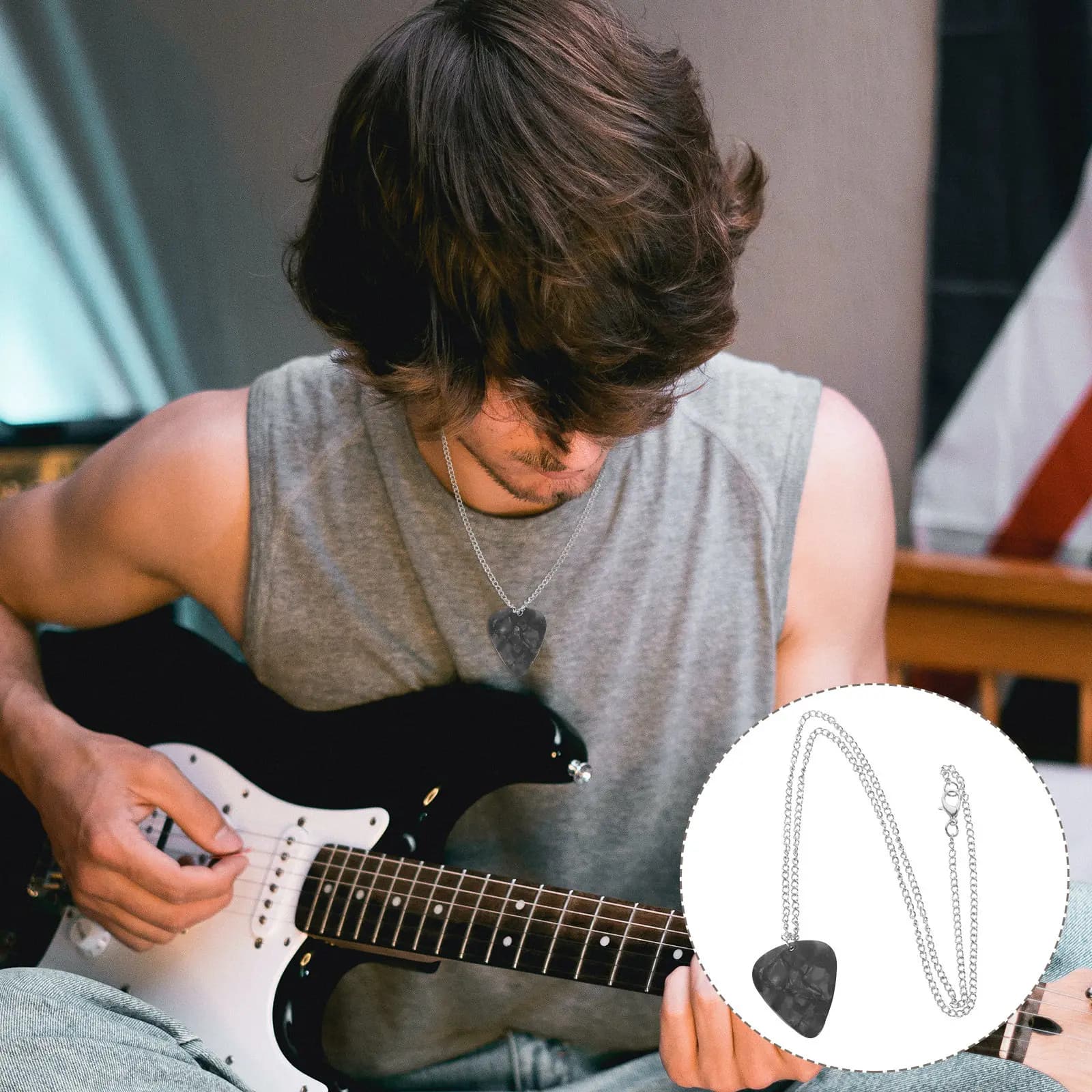 Collana con plettro da chitarra in acciaio inossidabile, ergonomica e confortevole, regalo per chitarristi, ciondolo a forma di plettro per basso, catena per maglione, decorazione creativa