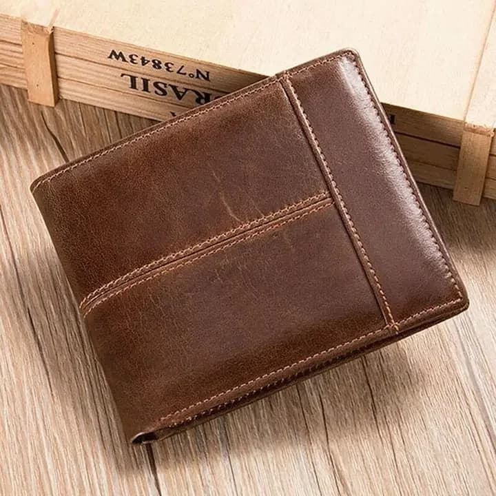 Portafoglio da Uomo in Vera Pelle con RFID, Design Classico in Pelle Bovina, Confezione Regalo Elegante e Sistema di Protezione RFID Sicuro per Ogni Occasione