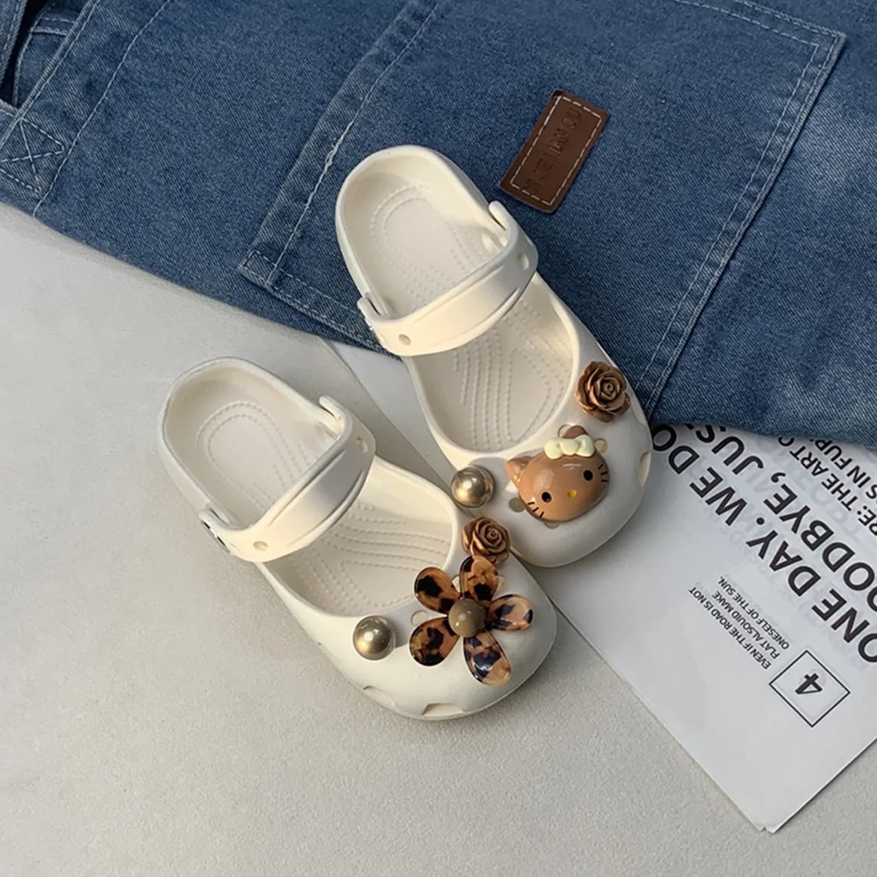 Fashion Mary Jane Hello Kitty Clogs Women Leopard Rose Waterproof Non Slip Eva Summer Beach Home Indoor Outdoor Casual Slippers