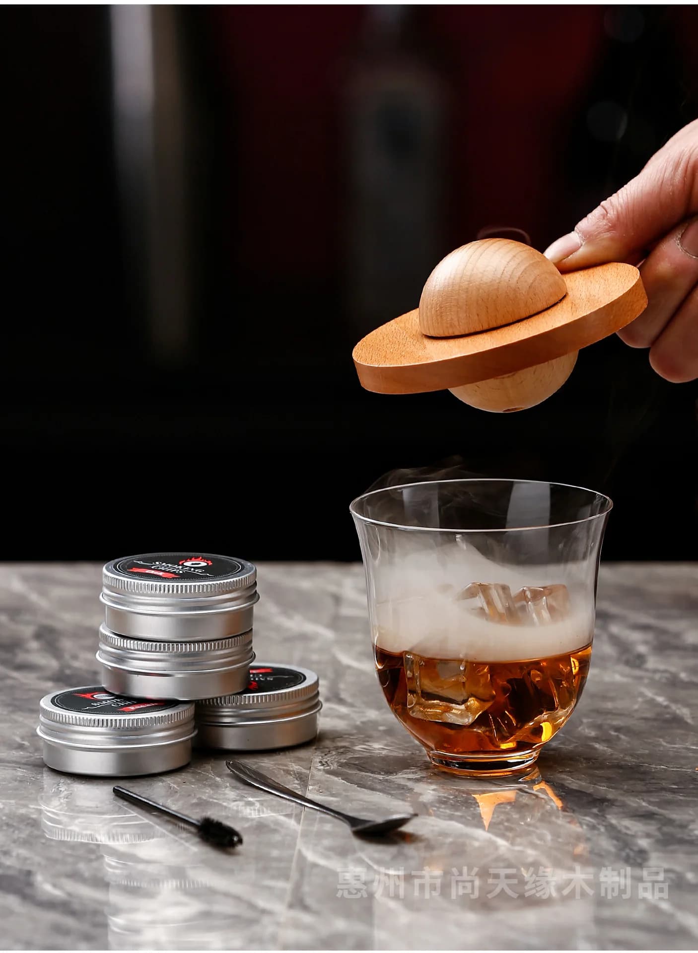 Set Affumicatore per Whisky in Legno Massello UFO, Kit per Cocktail con Shaker, Segatura Affumicata per Vino e Frutta, Strumenti Unici per Bar e Bartending