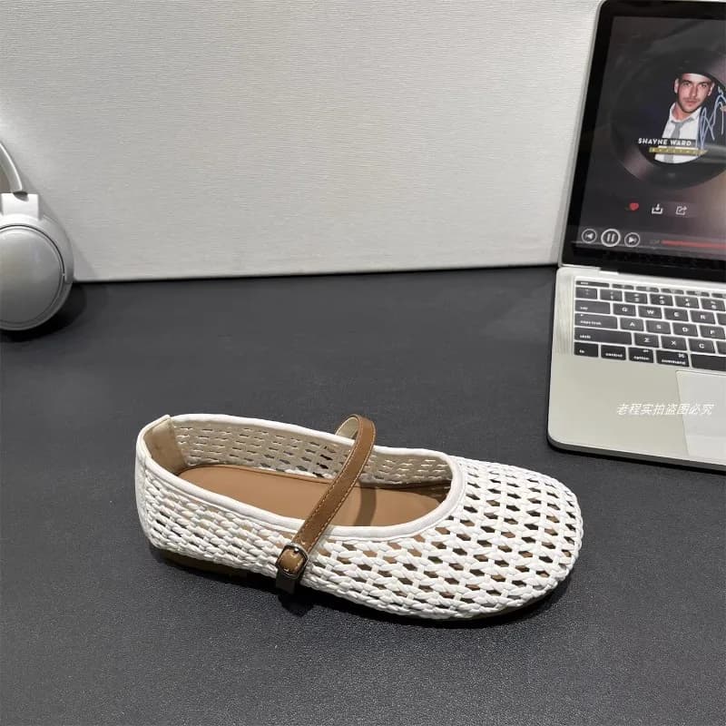 Rete da pesca intrecciata a mano Scarpe da balletto piatte da donna Design di marca Rivetto con borchie Mesh Mary Jane Scarpe da donna estive traspiranti
