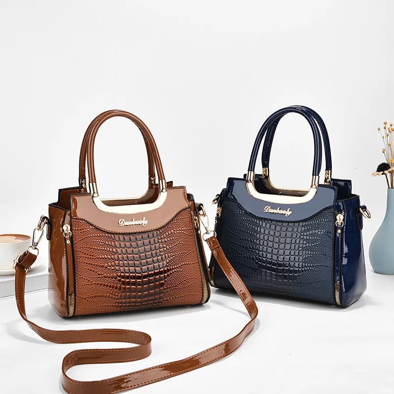 Trendy Winter 2024 Women's Handbag Simple Fashion Large Capacity Shoulder Bag Diagonal Bag Soft PU Material Zipper Closure