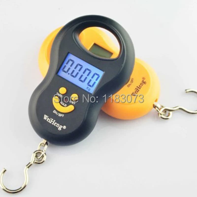 WeiHeng 50 kg 10g Digital Attaccatura Scala Con LCD Retroilluminato Pocket Bagagli scale Kg Lb OZ Viaggi Valigia Gancio del Peso di Equilibrio Con Box