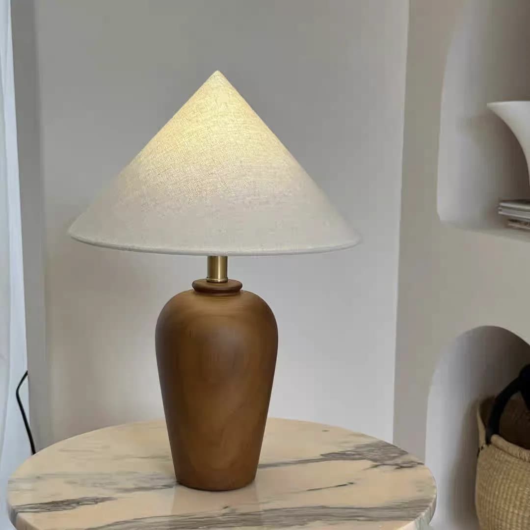 High quality fabric desk lamp with antique Wabi Sabi style for the atmosphere of the bedroom and living room, home decorations made of solid wood