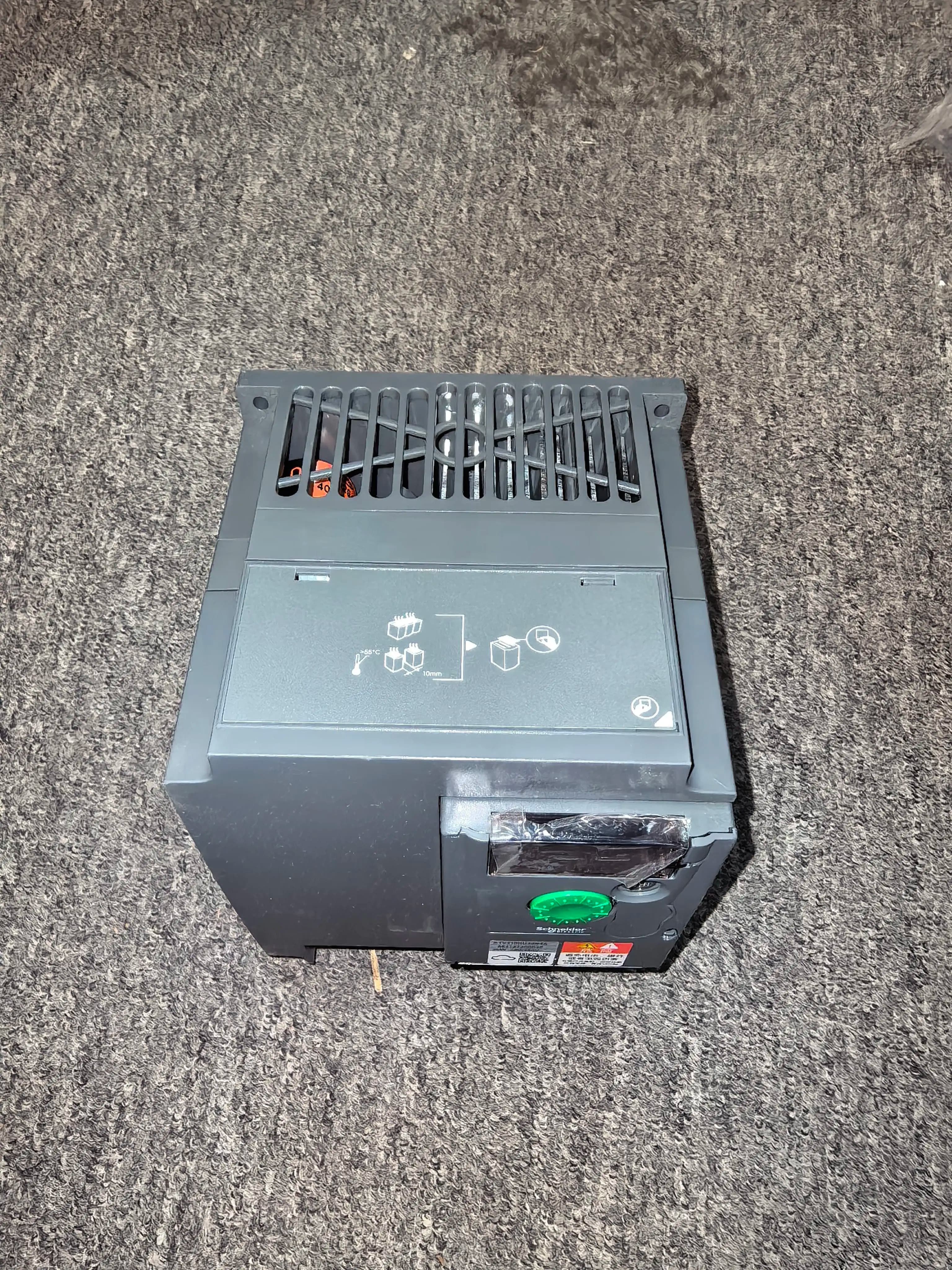 Schneider ATV310HU30N4A Inverter a Frequenza Variabile 3/4/5.5/7.5/11kw D15/D18/D22N4A Nuovo in Stock Attrezzatura per Controllo Industriale