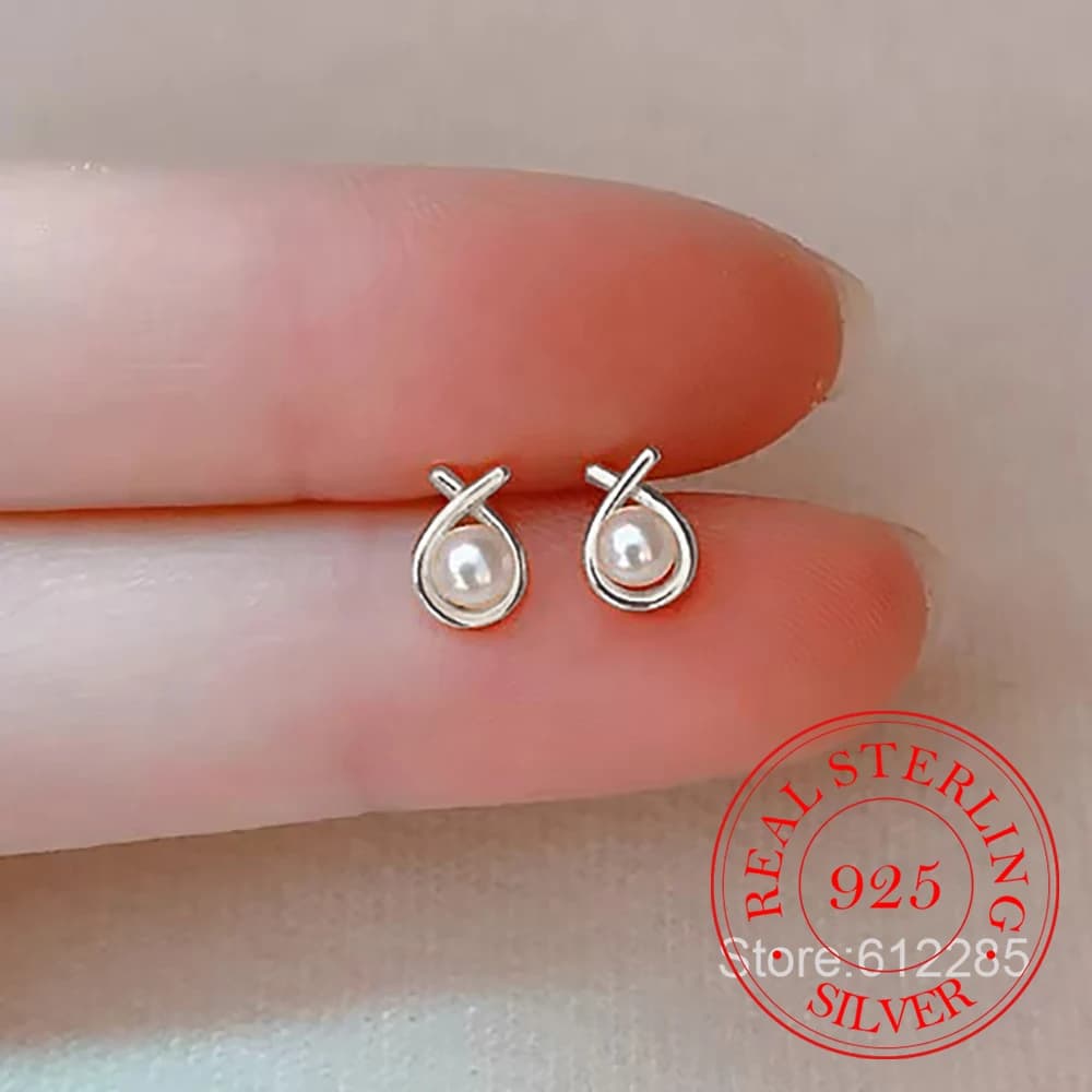 Gioielli in argento sterling 925 semplici mini orecchini a bottone con perle incrociate per le donne gioielli per feste di nozze per ragazze regalo di amiche