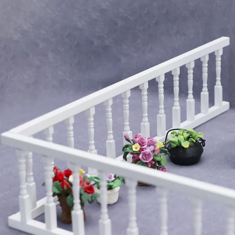 Squisiti accessori per mobili in miniatura per casa delle bambole 1:12 Materiali decorativi Ringhiere bianche in legno Giocattoli per ornamenti per casa delle bambole