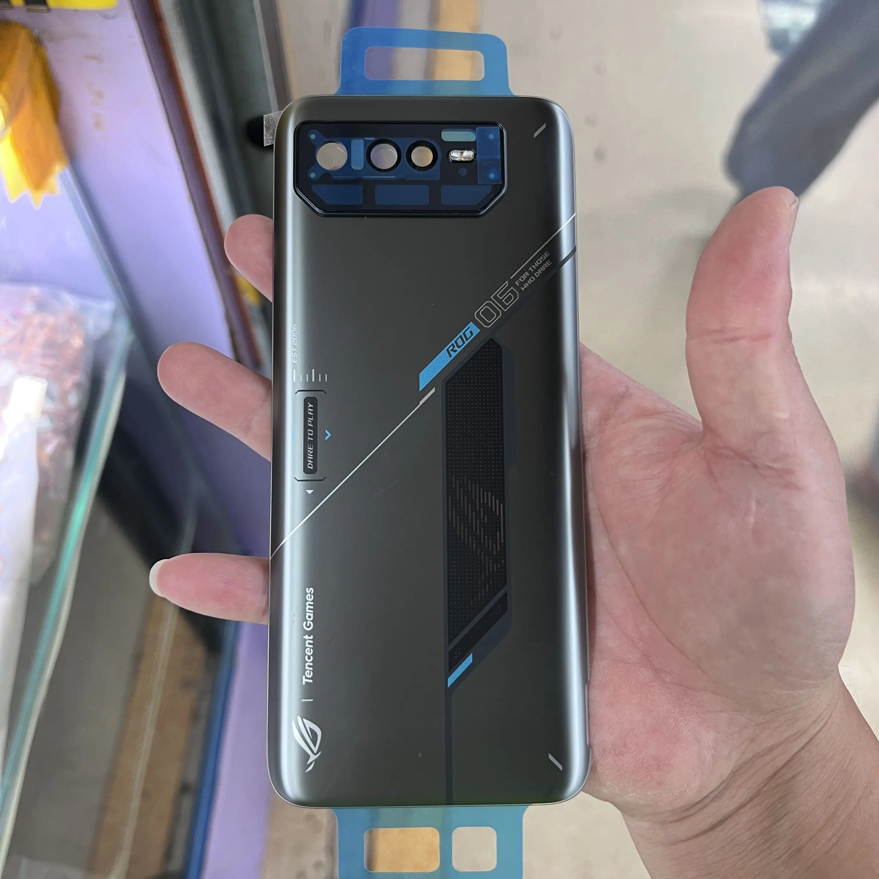 Coperchio posteriore della batteria per Asus ROG Phone 6 / ROG 6D AI2203 coperchio della custodia della porta dell'alloggiamento posteriore + obiettivo in vetro della cornice della fotocamera + adesivo