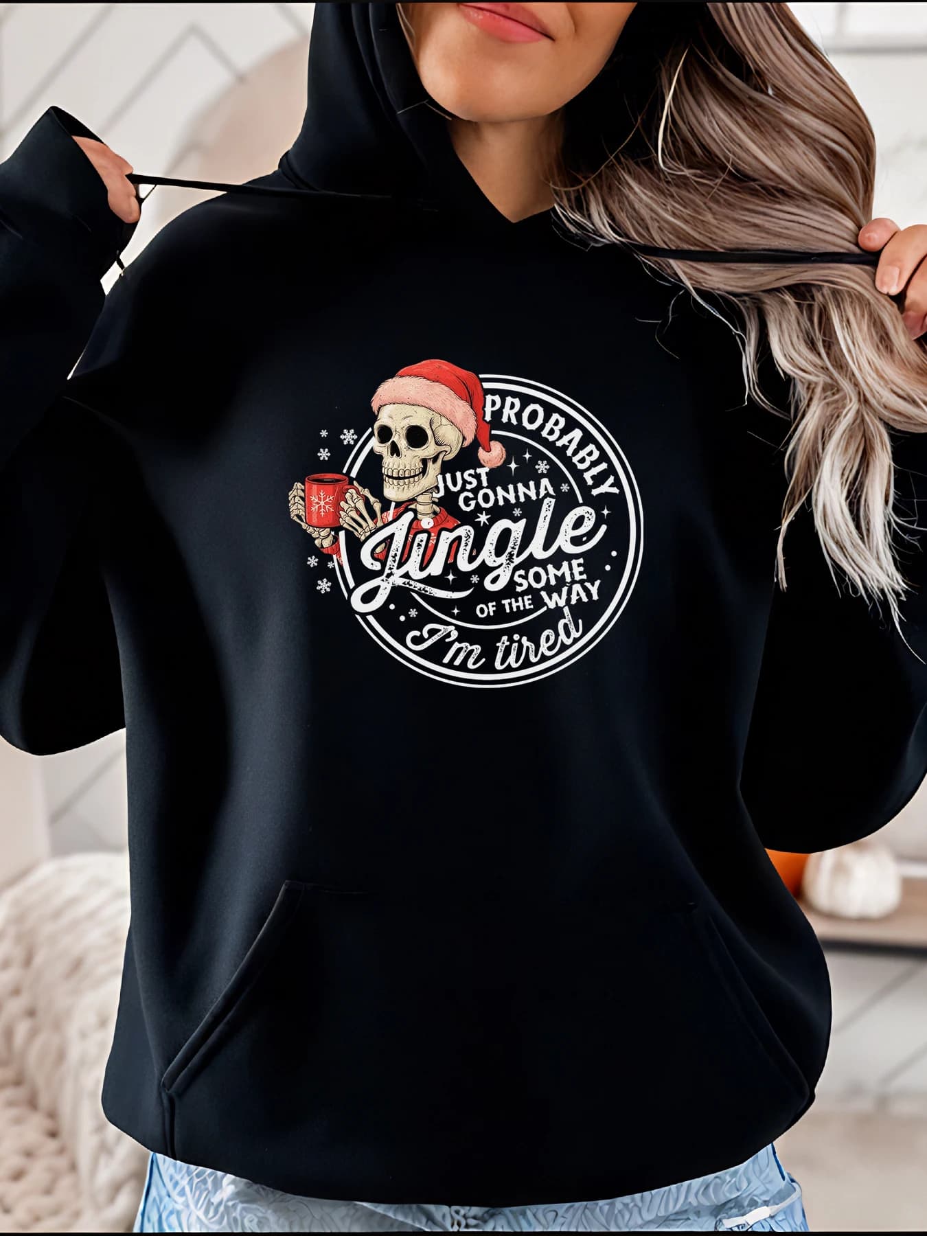 Felpa con cappuccio con stampa scheletro di Babbo Natale, design casual per le vacanze, abbigliamento invernale da donna