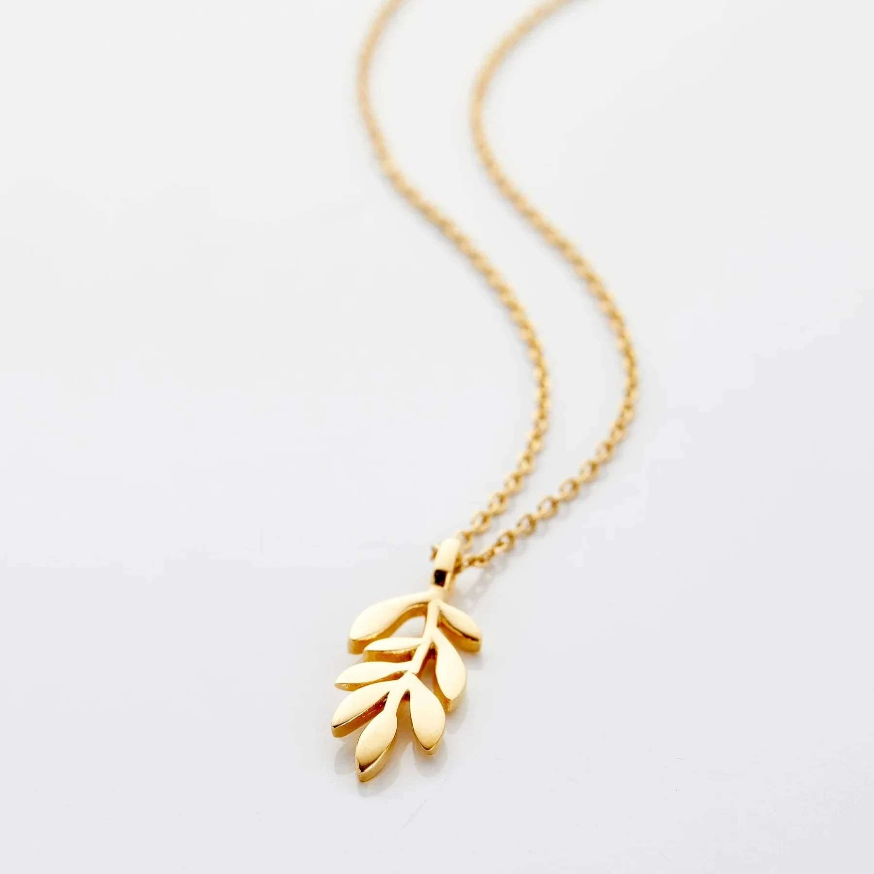 Collana con ramo d'ulivo placcato oro 18 carati, gioiello per la festa nazionale dell'Arabia Saudita 2026, regalo ideale per le donne, souvenir musulmano.