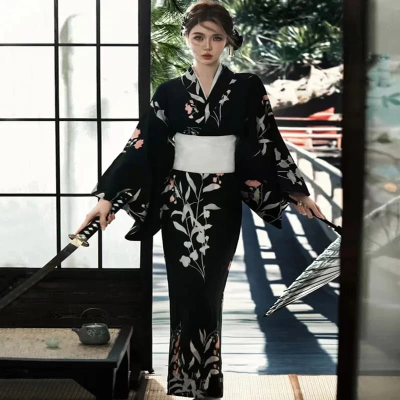 Kimono giapponese nero Abbigliamento culturale asiatico gotico Film anime Cosplay Costumi di Halloween per donne Abiti per servizio fotografico