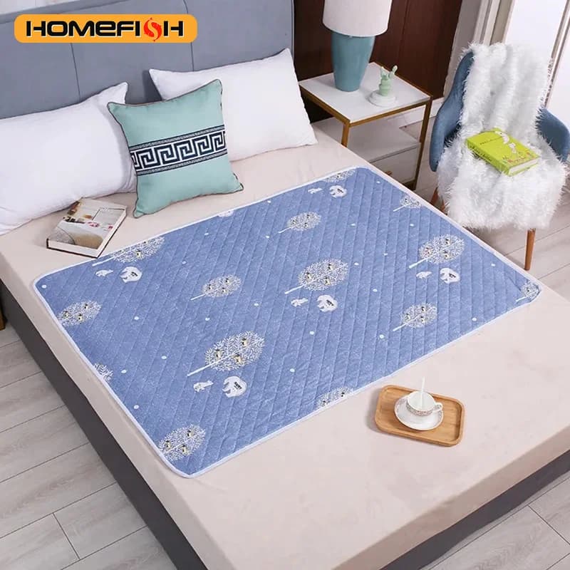 HOMEFISH Waterproof Mat for Mattress, Baby and Children's Bed Protection, Lovely Animated Card, Pannolini Protection