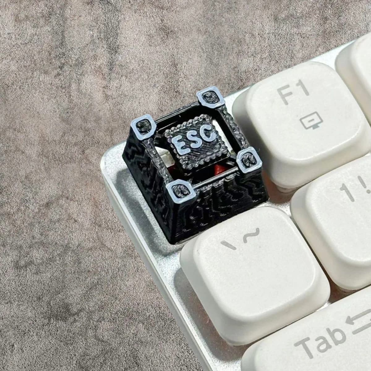 Copritasti spada personalizzati creativi e personalizzati Tastiera meccanica da gioco con asse trasversale Copritasti retroilluminati ESC