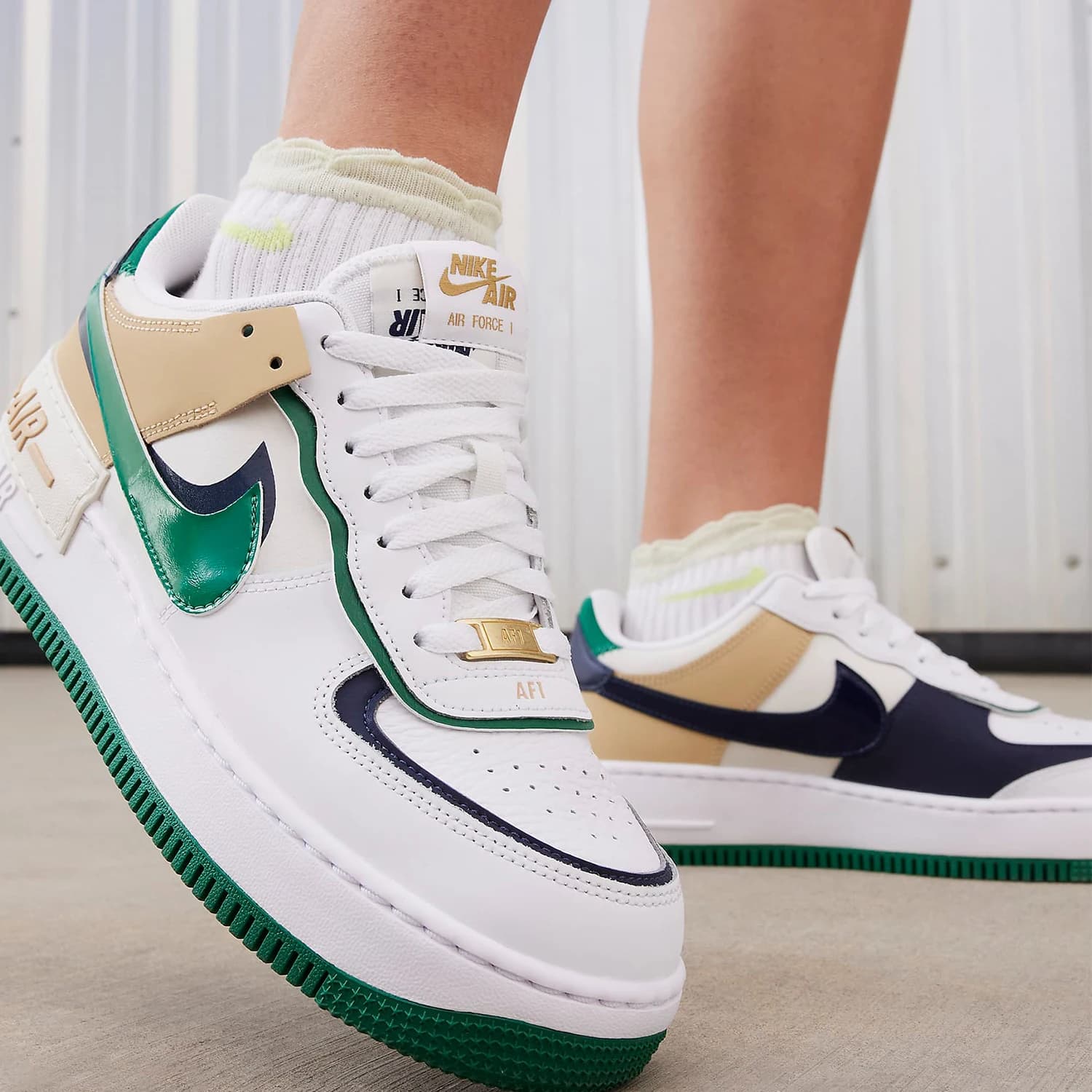 Scarpe sportive casual resistenti all'usura con suola spessa da donna Nike originali AF1 Shadow DZ1847-102