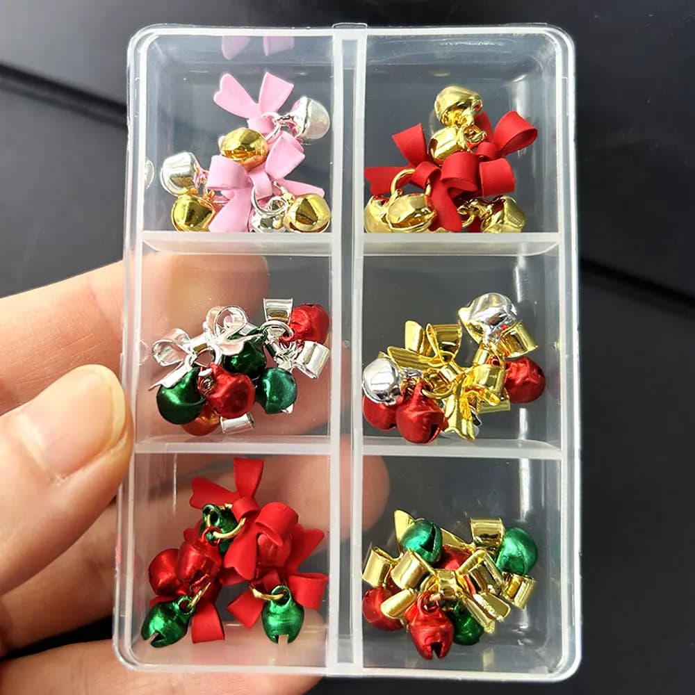 18 Pz/scatola Di Natale Rosa Rosso Oro Argento Fiocco Campana Pendenti E Ciondoli Per Unghie In Lega di Metallo Campana Unghie artistiche Decorazioni Inverno Capodanno Unghie Carine #