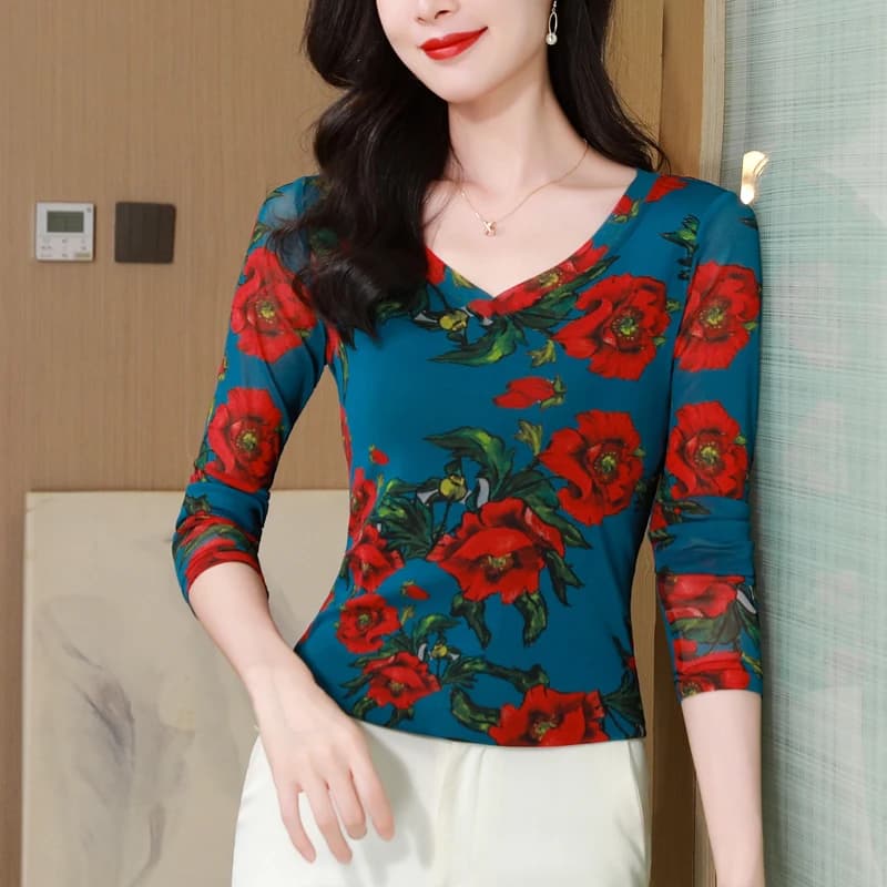 T-shirt da donna con scollo a V in rete trasparente Trendy 2025 Autunno Inverno Top a maniche lunghe per stratificazione, maglietta europea chic