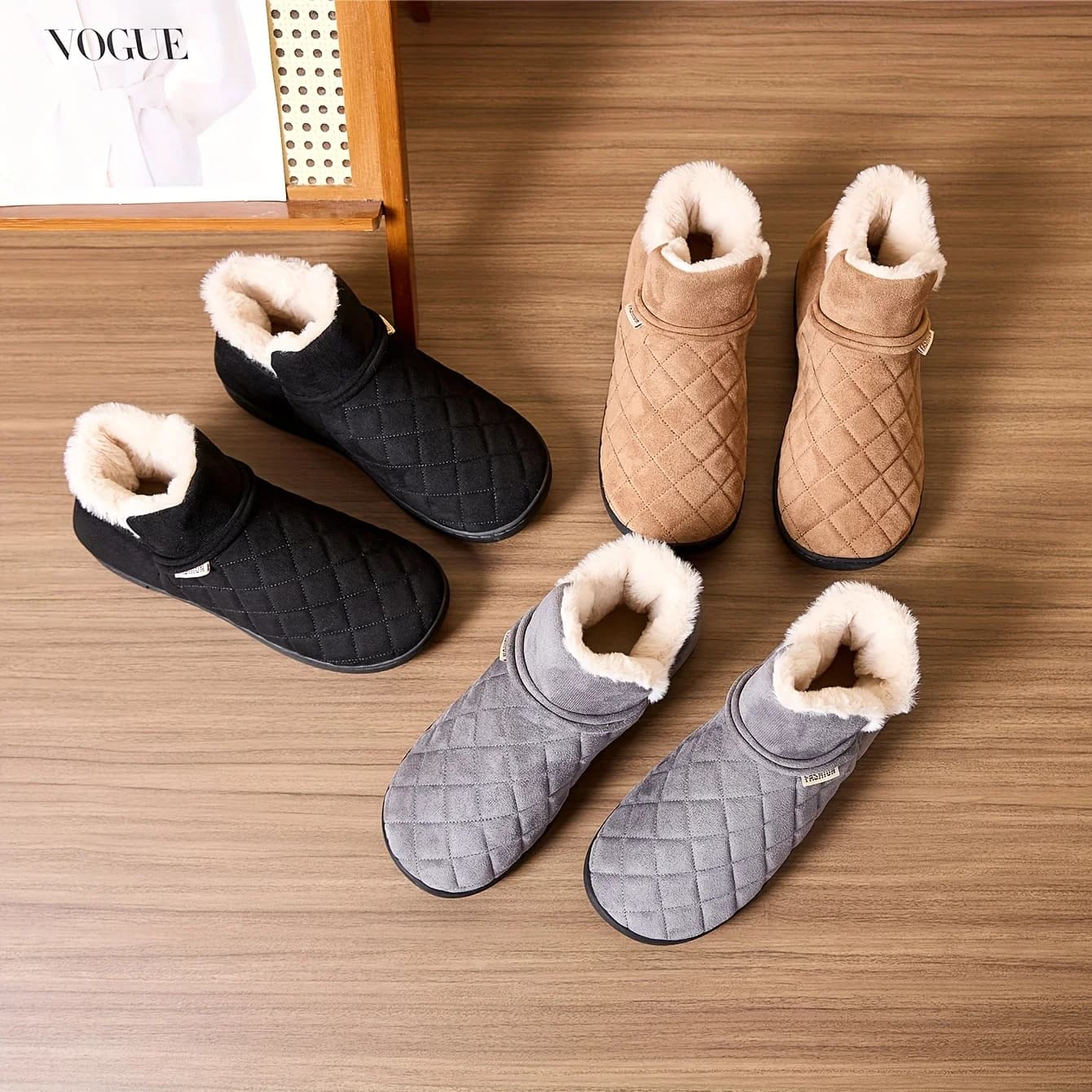 Pantofole Invernali Calde in Peluche per Uomo e Donna, Suola Spessa Antiscivolo, Scarpe da Casa con Retro Chiuso, Comode Pantofole Foderate in Pile per Interni ed Esterni