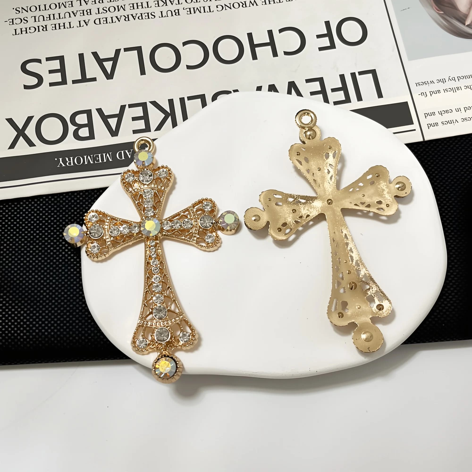 2 pieces of large cross pendants religious belief alloy big pendant necklaces keychains phone case jewelry making find