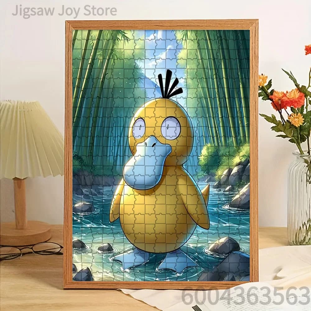 Puzzle di carta con Psyduck in un fiume nella foresta di bambù, opera d'arte, rompicapo artistico