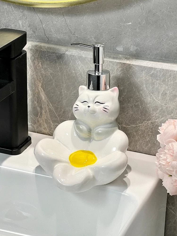 Simpatico divertimento Lucky Cat Bottiglia di lozione Scatola di sapone Toilette Due in uno Shampoo in ceramica Gel doccia Bottiglia di pressa Accessori per il bagno