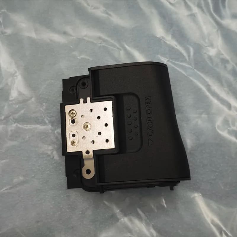 Nuovo Coperchio Originale per Slot Scheda di Memoria CFexpress / Parte di Ricambio per Fotocamera Canon EOS R5 Mark II R5II