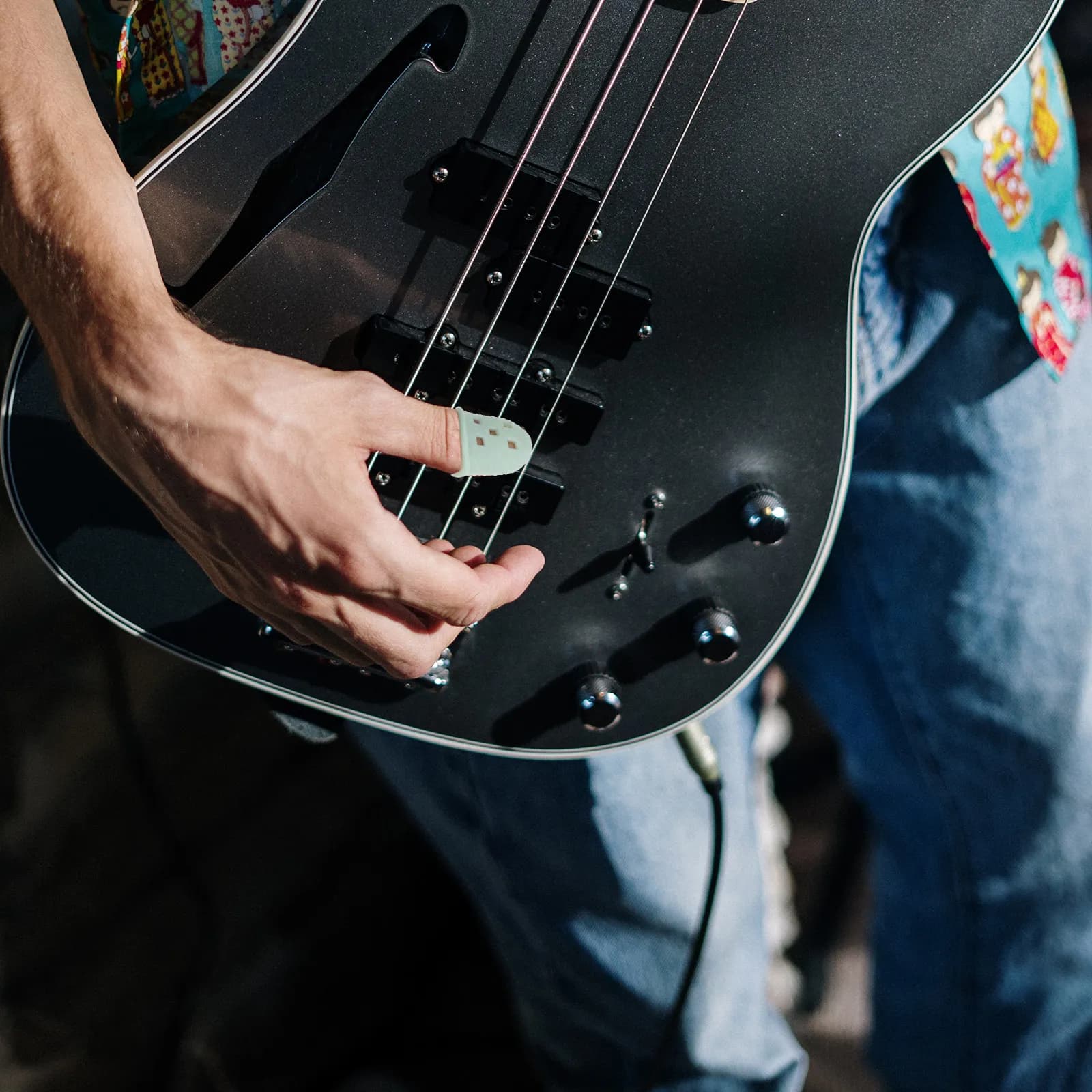 8 copridita in silicone per kalimba, chitarra, basso, ukulele, protezioni per le dita, traspiranti, leggere, strumenti musicali