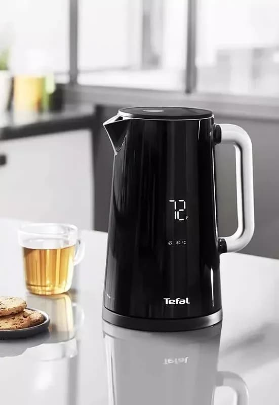 Insulated electric kettle for household use, 1.5 liters, 3000W