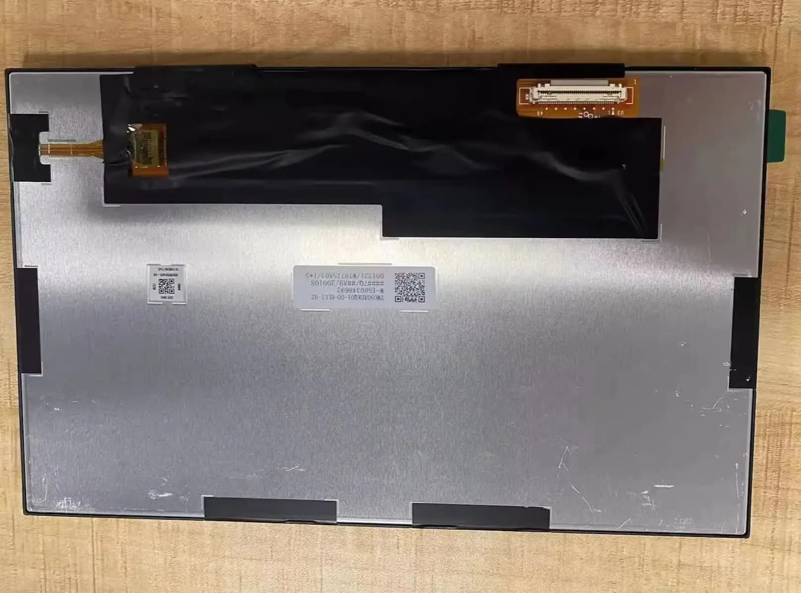 Display LCD TM090ADKQ01 per Dispositivo Portatile di Navigazione e Videocitofono