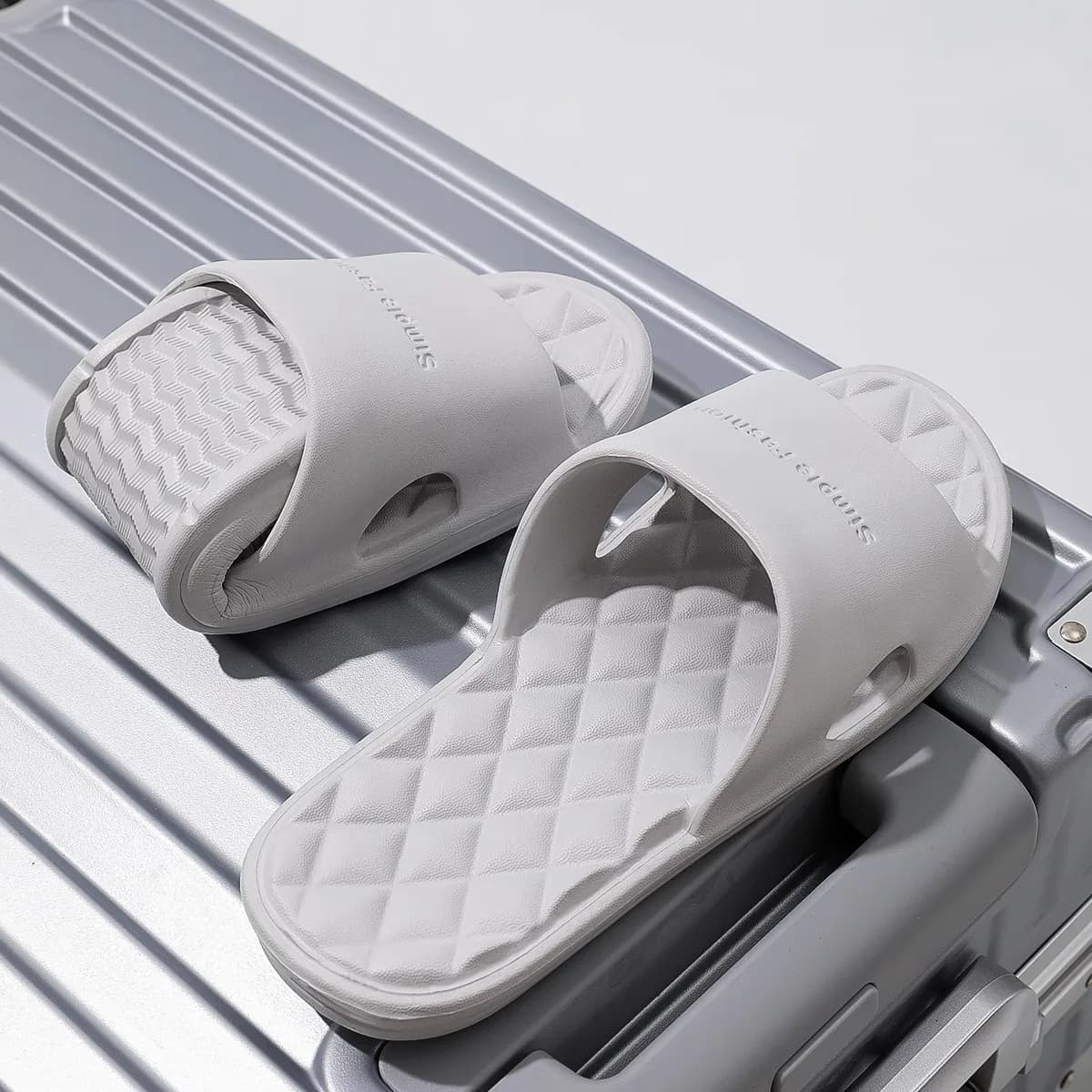 Big Size 48 49 Women Summer Slippers Light Soft Slides Men Bathroom Slipper Travel Sandals Couples Flip Flops Hotel Shower Shoes