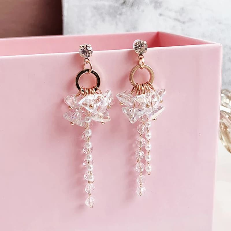 Orecchini pendenti lunghi alla moda con nappa per donna Orecchini pendenti in cristallo con strass Orecchini pendenti con geometria rotonda dorata Eleganti gioielli da festa