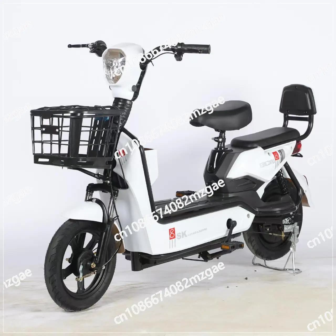 Portable two-wheeled fully functional battery car, electric car with self-propelled pedal