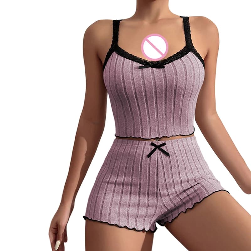 Sexy woman's pyjamas with bow print, complete with suspender shorts, comfortable, soft and breathable, for daily sleep at home.