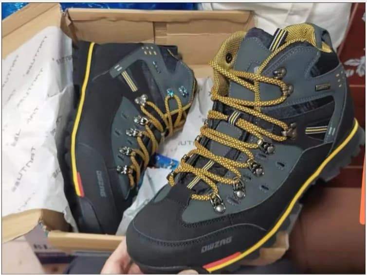 Nuovi arrivi estivi: scarponi da trekking professionali antiscivolo e resistenti all'usura di vendita calda Scarponi da trekking ad alta trazione