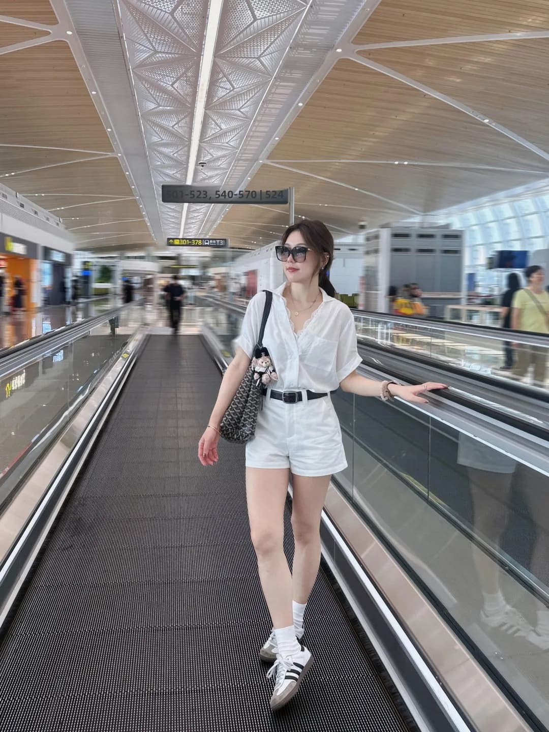 White V-Neck Lace Splice Shirt Women's Summer Elegant Commute High Waist Slimming Shorts One Set Polyester Fiber Blouse