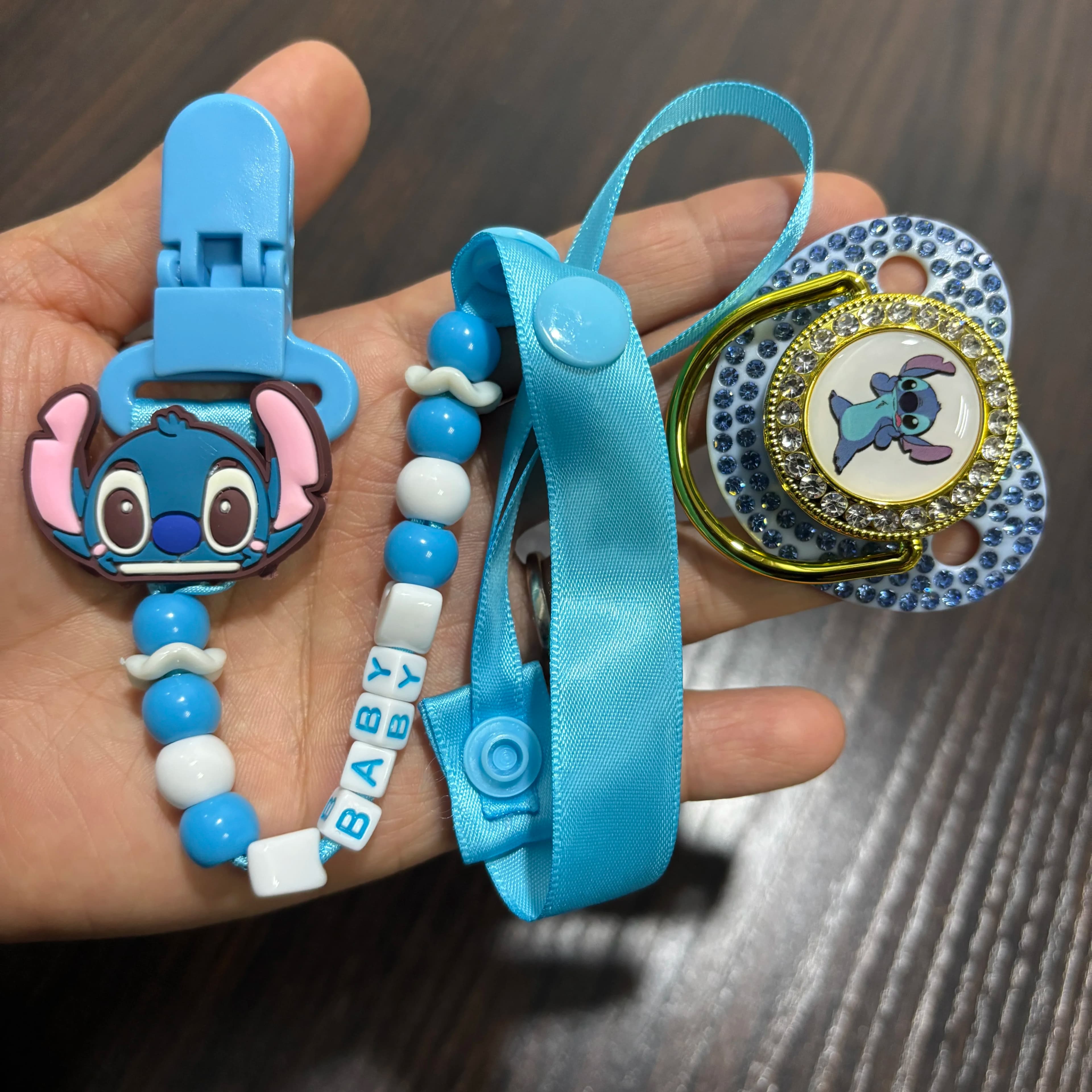 Adorabile set di ciuccio e portaciuccio lenitivi per la dentizione, appositamente progettato per alleviare il dolore da dentizione e calmare i bambini.